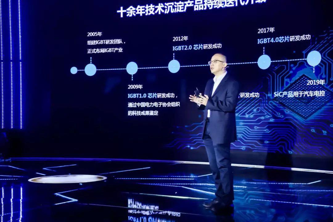 用自研芯片和新材料，比亞迪想要深挖電動轎車的護城河